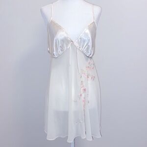 Secret treasures vintage slip